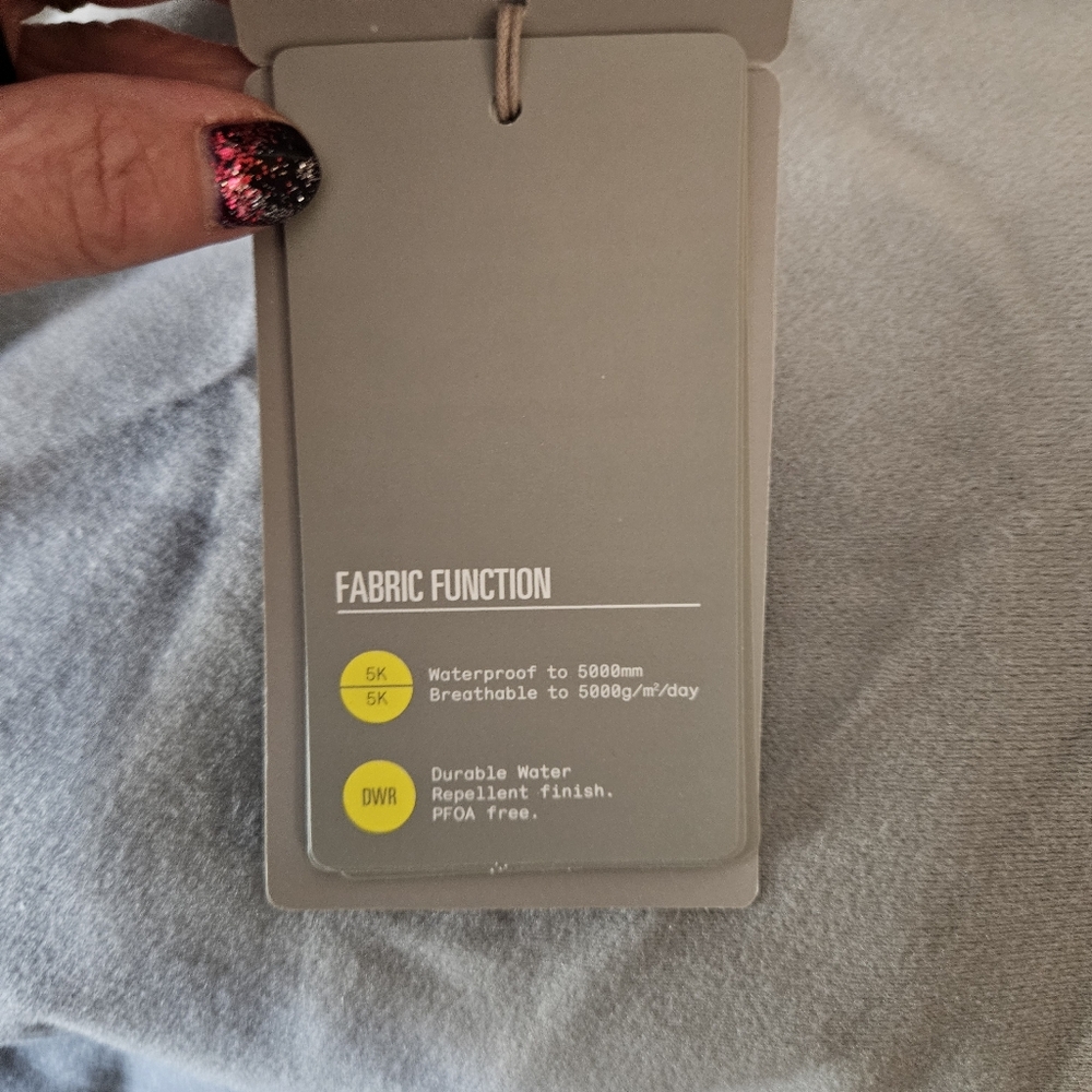 Bench. Size Small Coat - Picture 7 of 10